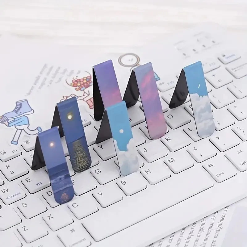 2Pcs/Set Creative Scenic Magnetic Bookmark Student Decorative Book Holder Reading Accessory Student School Home Office Supplies