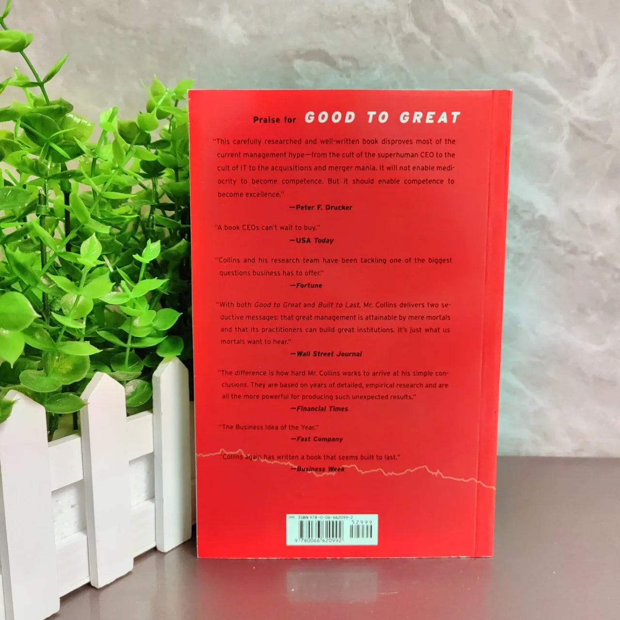 Why Some Companies Make The Leao and Other Don't Good To Great By Jim Collins in English Paper Book